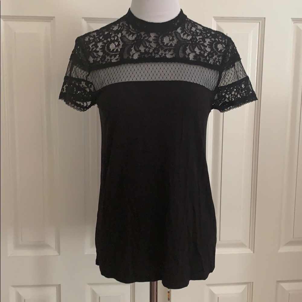 Express Lace Mock Neck Tee - Picture 3 of 6
